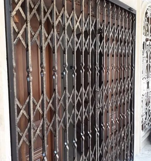 درب آکاردئونی رنگ کورهای